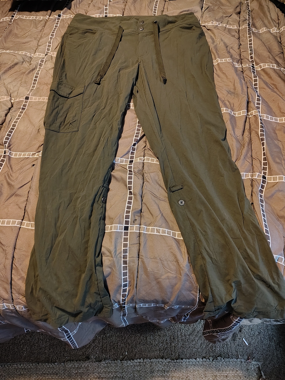 Columbia Women's Olive Drawstring Cargo Pants For Sale!